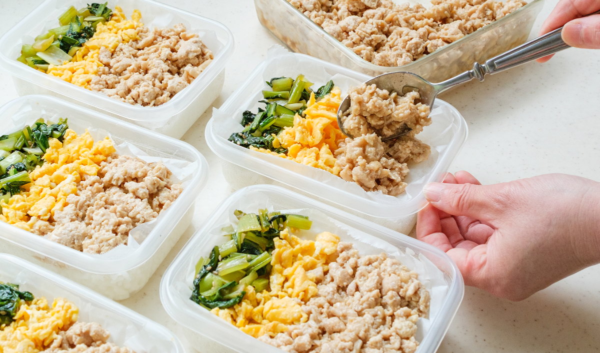 温めるだけで1食完成！忙しい日の救世主「まるごと冷凍弁当」2